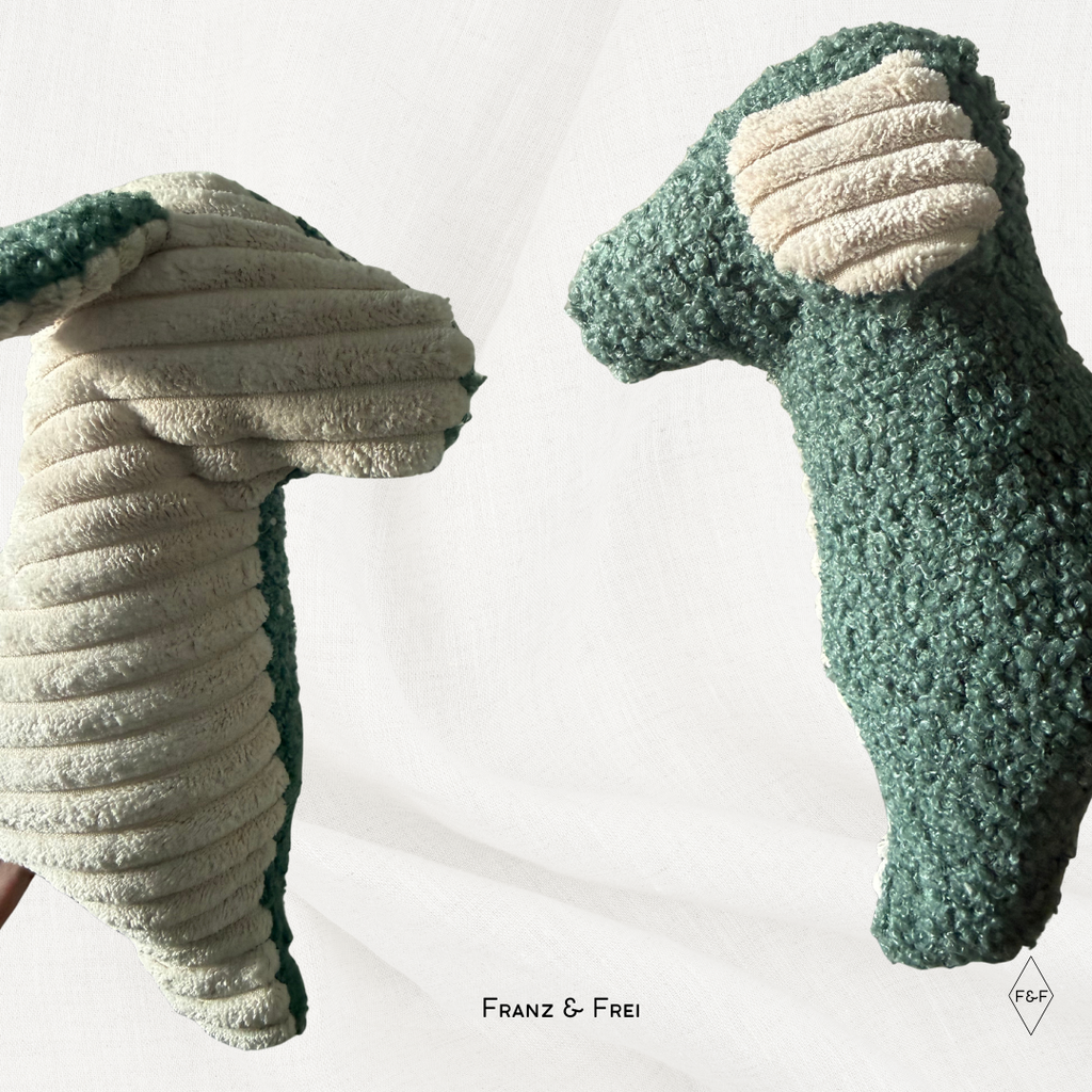 MÜNCHNER DACKEL I "DA LEBENSGROSSE" I BOULCÉ TÜRKIS & CORD NATURE