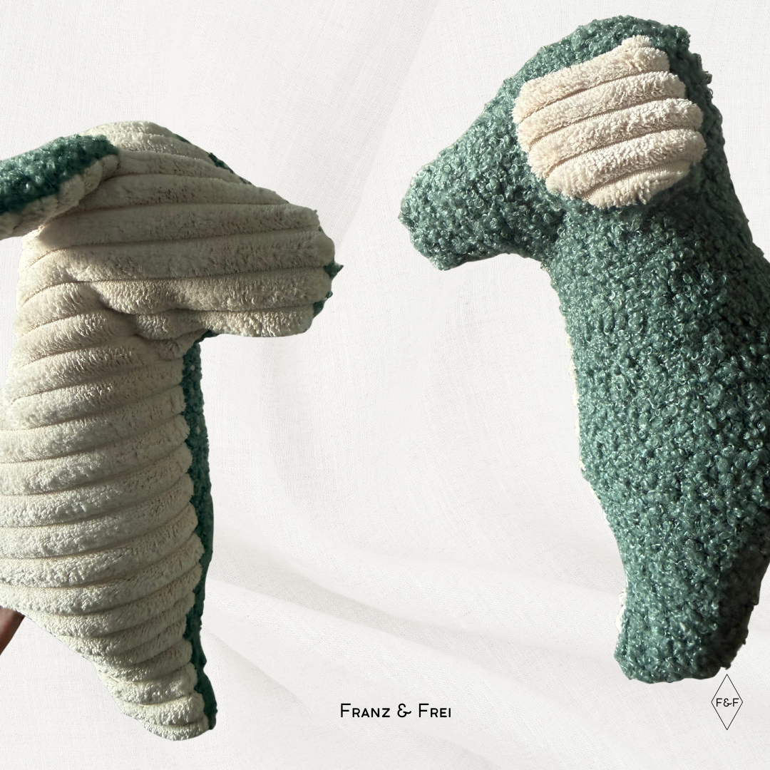 MÜNCHNER DACKEL I "DA LEBENSGROSSE" I BOULCÉ TÜRKIS & CORD NATURE