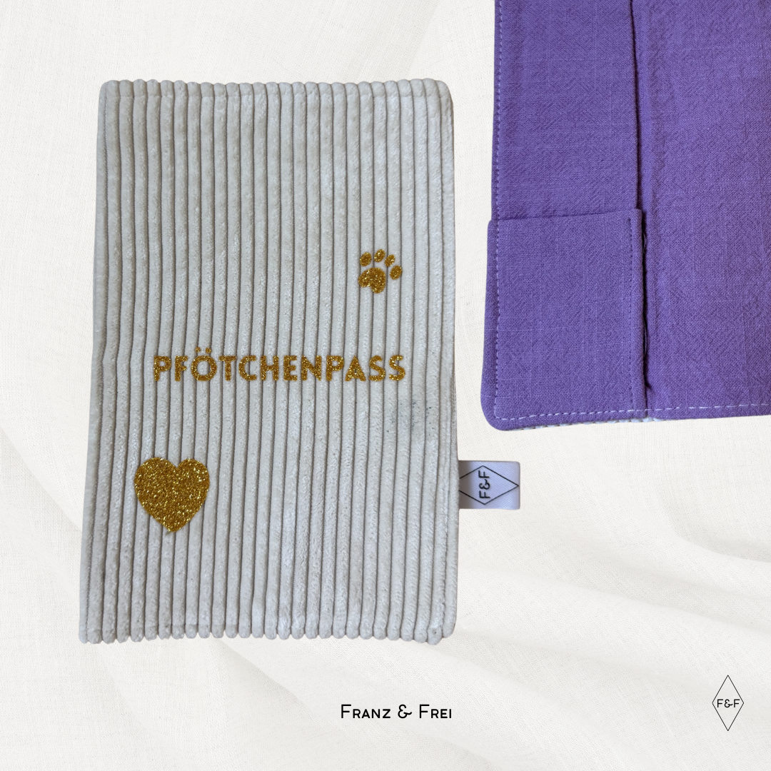 EU-HEIMTIERAUSWEISHÜLLE I EINZELSTÜCK I "PFÖTCHENPASS" I WEISS & LILA