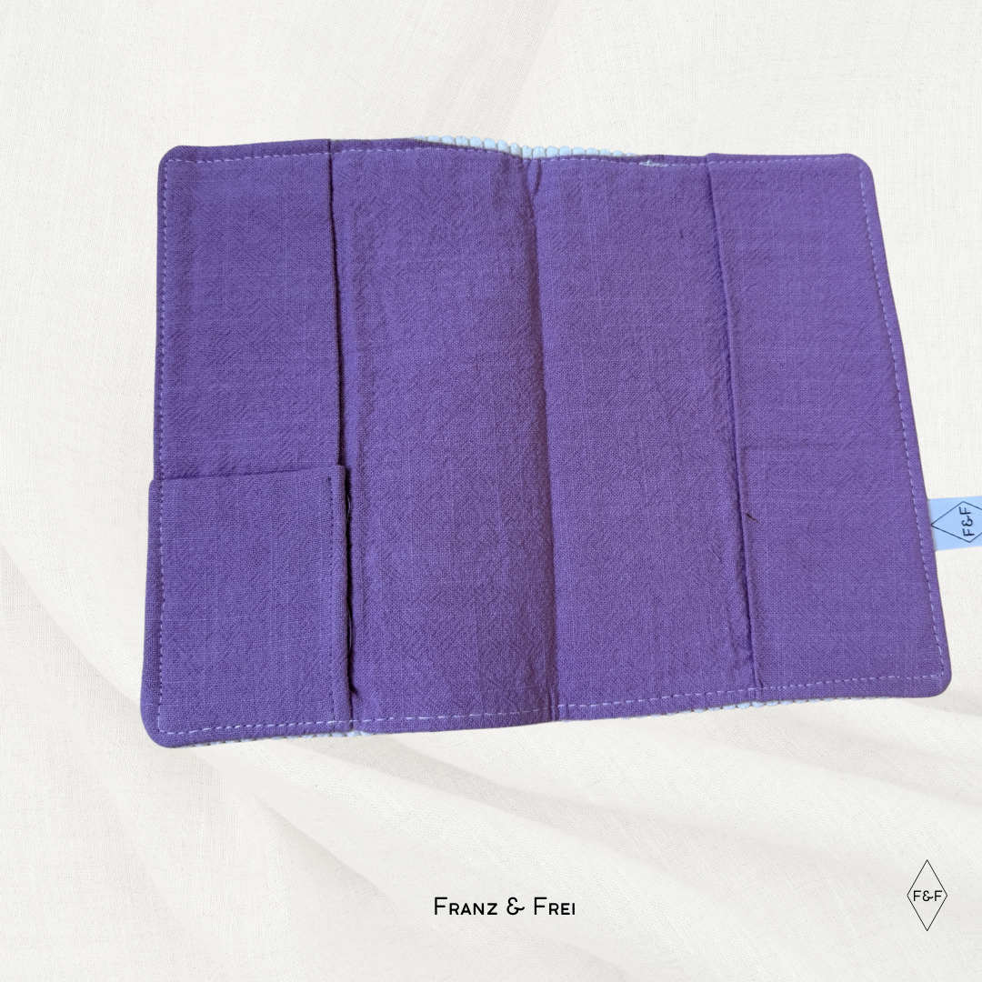 EU-HEIMTIERAUSWEISHÜLLE I EINZELSTÜCK I "PFÖTCHENPASS" I WEISS & LILA