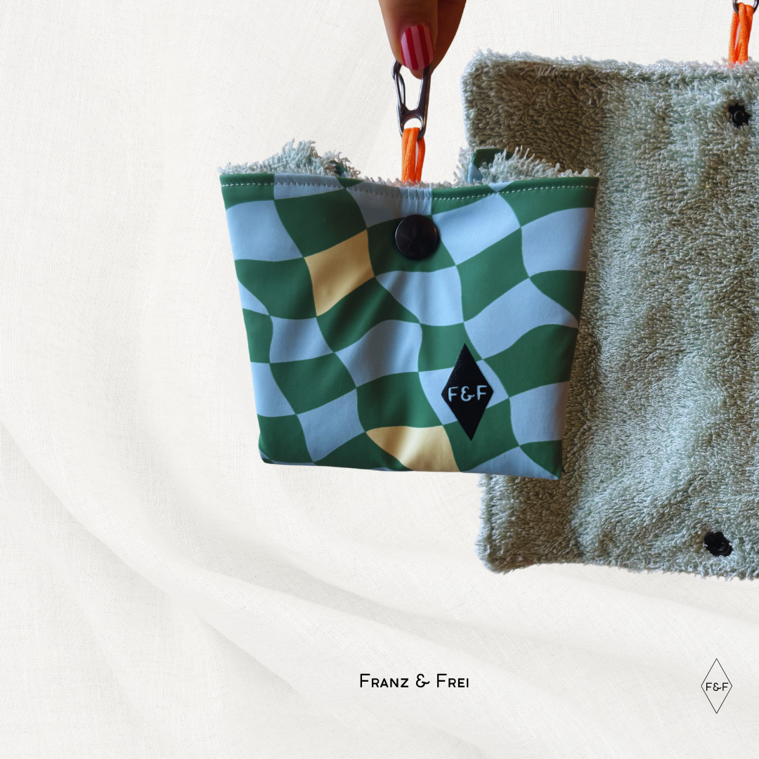 PFOTENFREUND I RAUTEN & TÜRKISER FROTTEE I MINI HANDTUCH TO GO