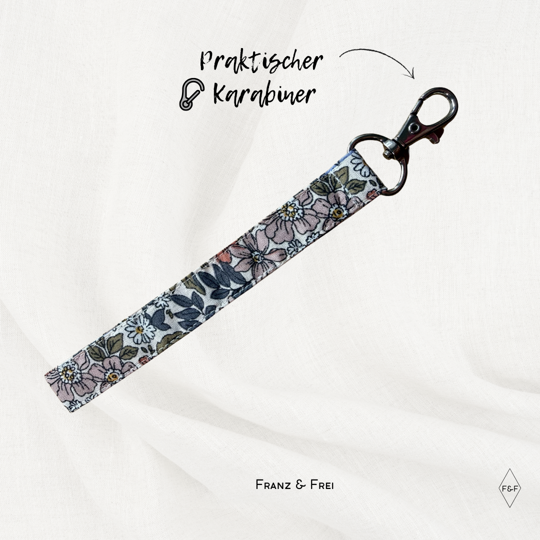 Handgemachtes Schluesselband aus buntem Baumwollstoff mit Blumenmuster mit Karabiner von Franz&Frei 