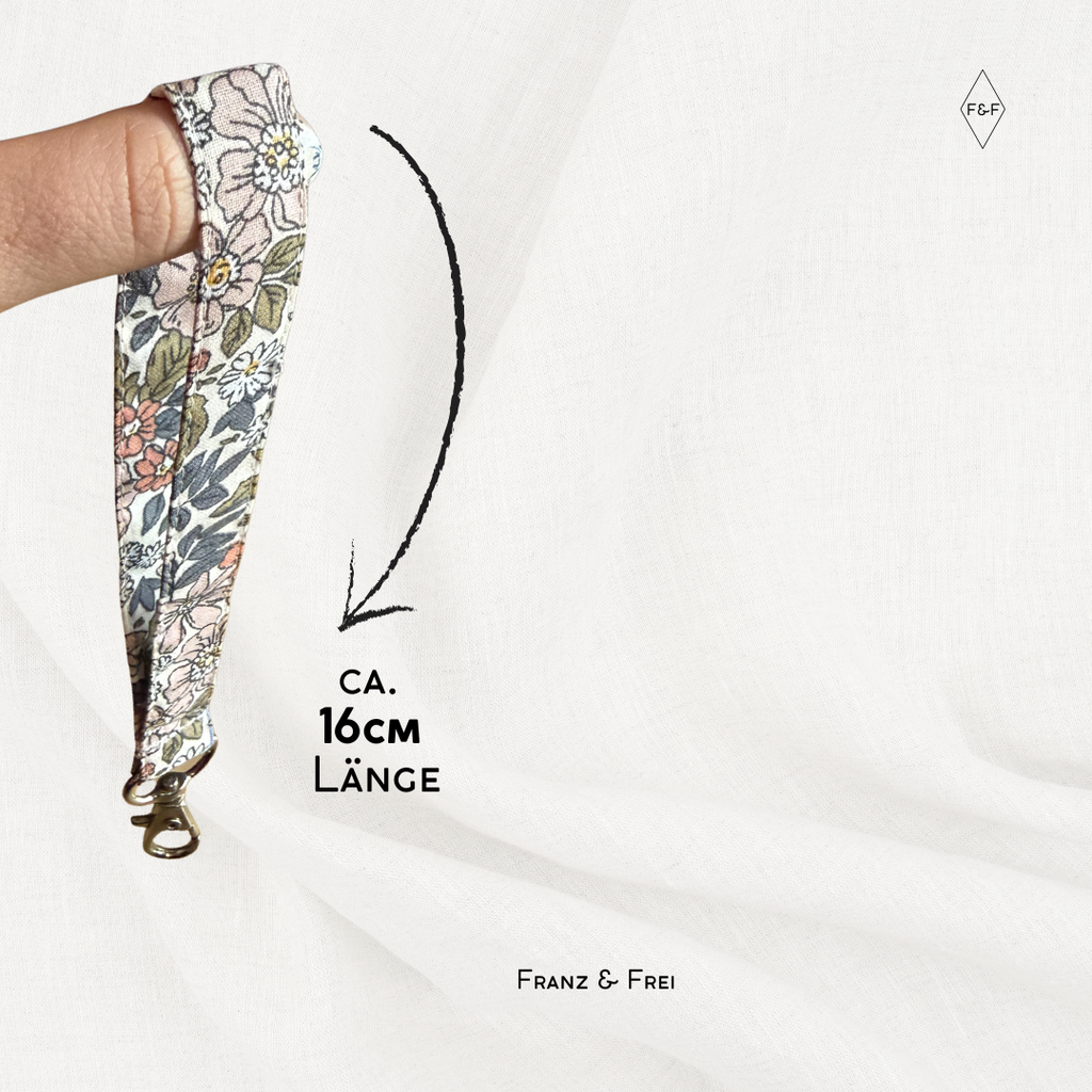 Handgemachtes Schluesselband aus buntem Baumwollstoff mit Blumenmuster mit Karabiner mit einer Länge von 16 Centimeter von Franz&Frei 